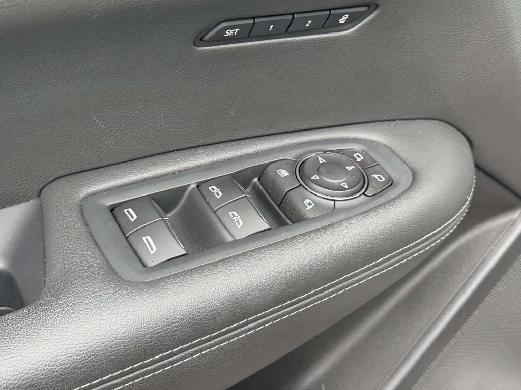 used 2022 Cadillac XT6 car, priced at $36,900