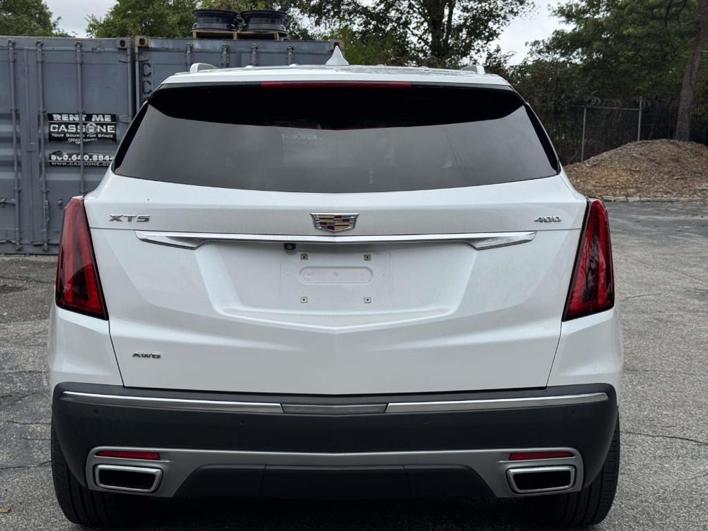 used 2022 Cadillac XT5 car, priced at $33,900