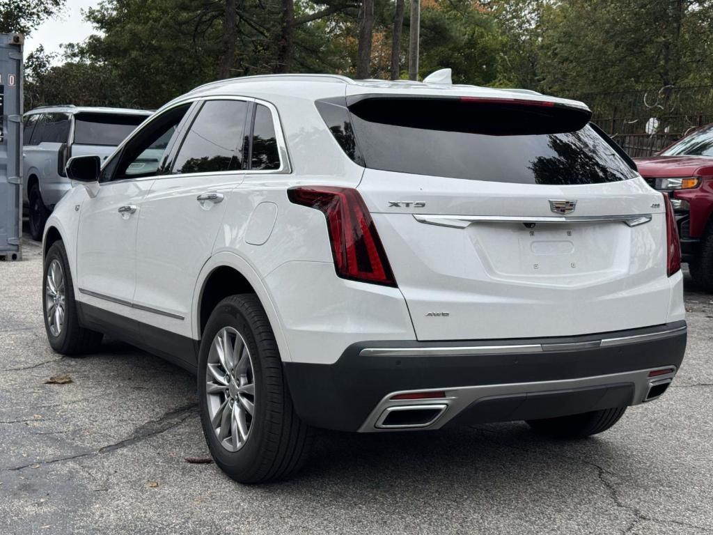 used 2022 Cadillac XT5 car, priced at $33,900