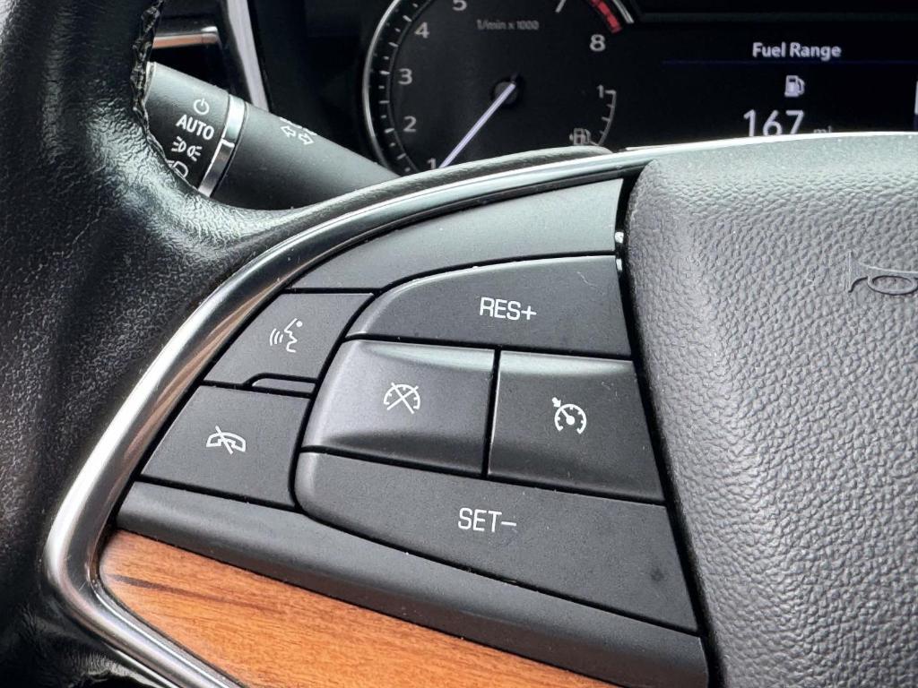 used 2022 Cadillac XT5 car, priced at $33,900