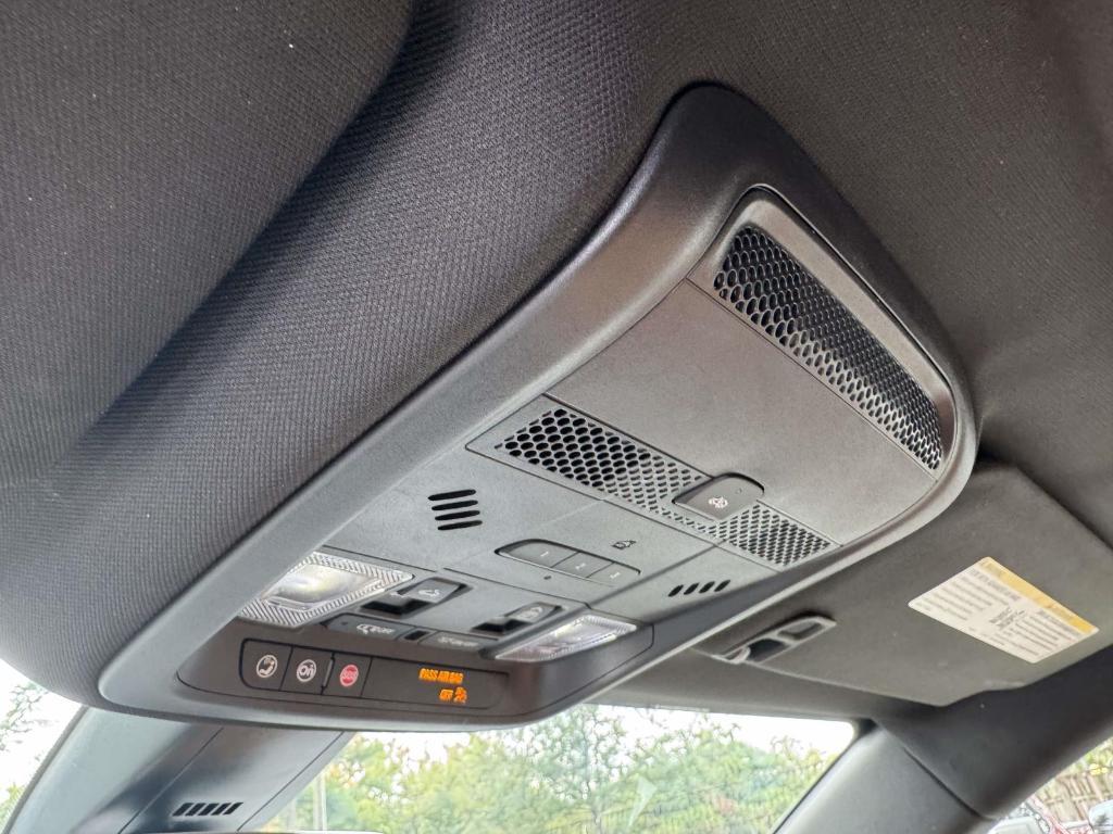 used 2022 Cadillac XT5 car, priced at $33,900