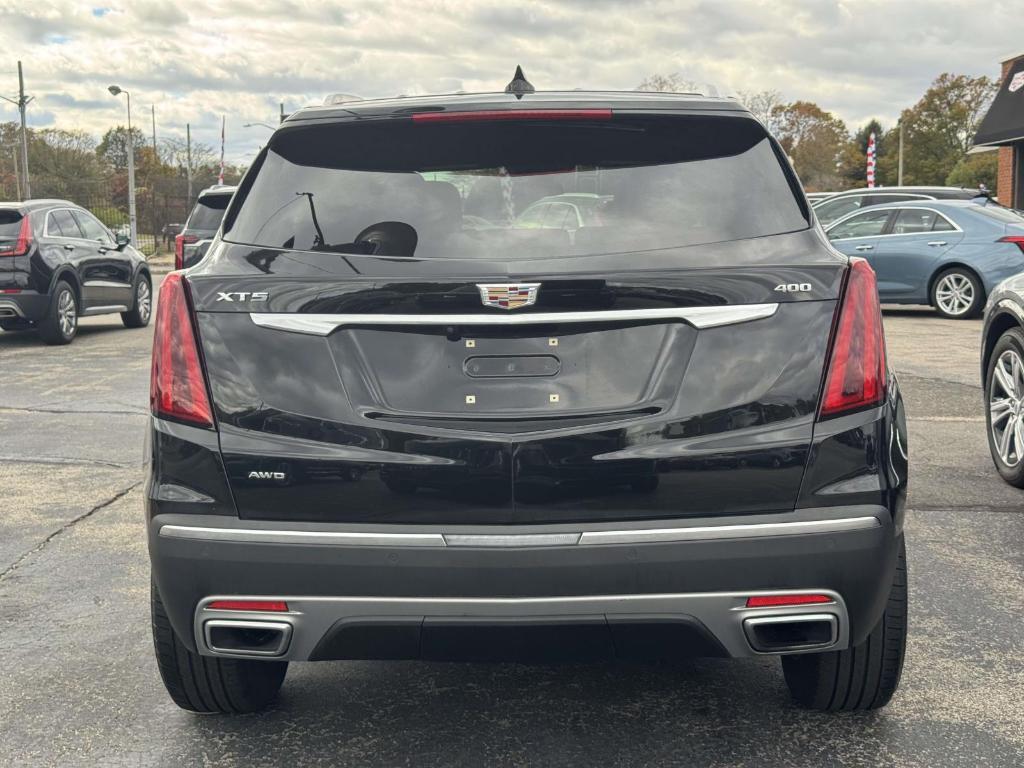used 2022 Cadillac XT5 car, priced at $33,900
