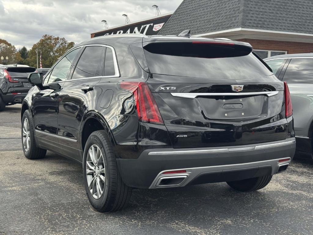 used 2022 Cadillac XT5 car, priced at $33,900