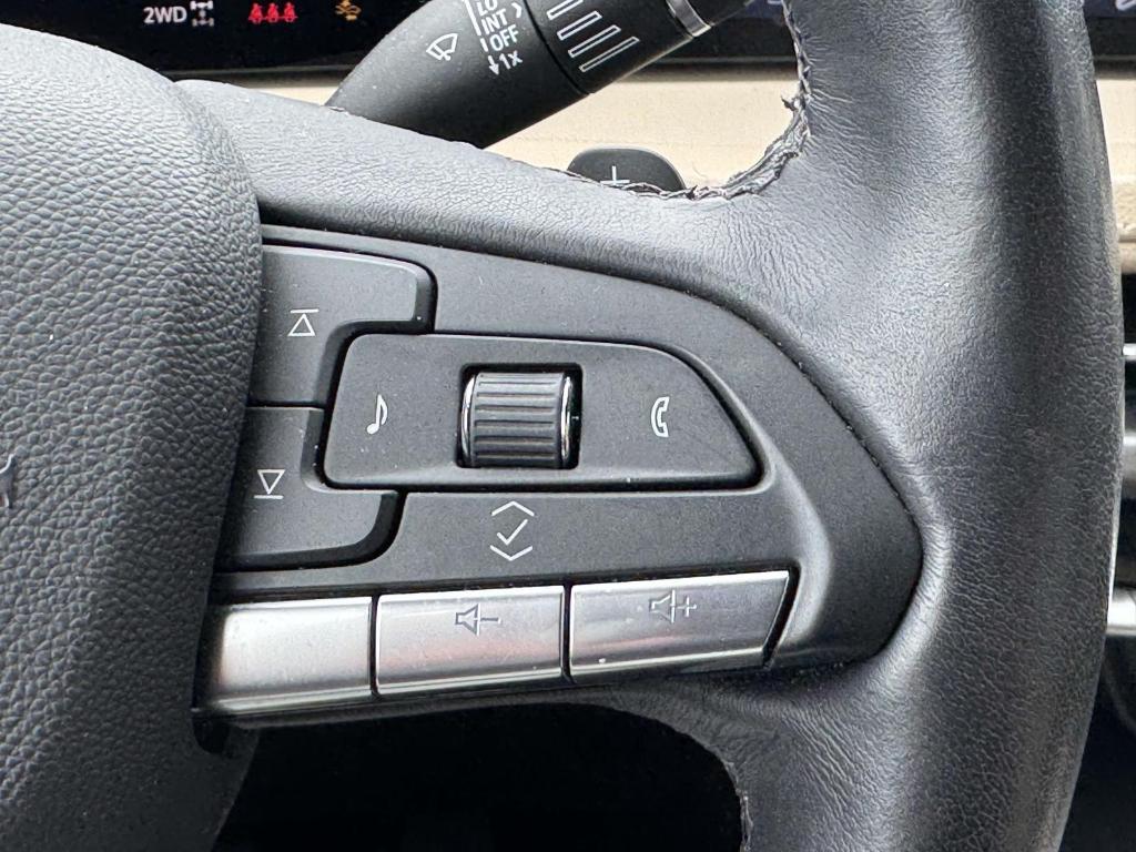 used 2024 Cadillac XT4 car, priced at $35,900