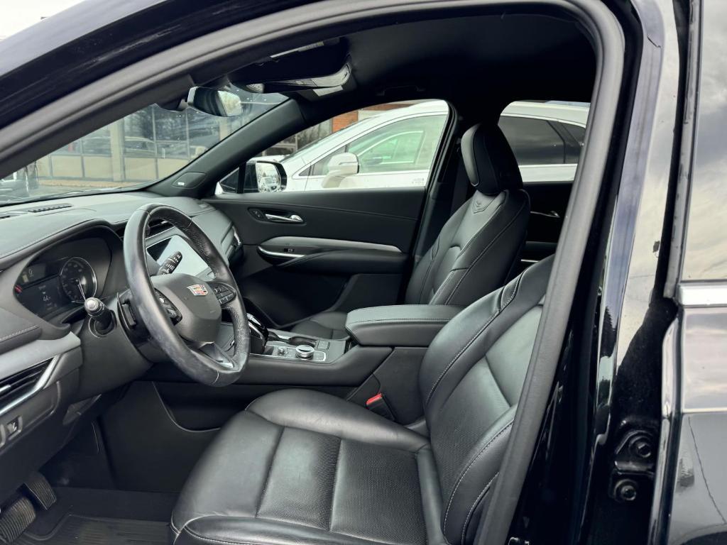 used 2021 Cadillac XT4 car, priced at $28,900