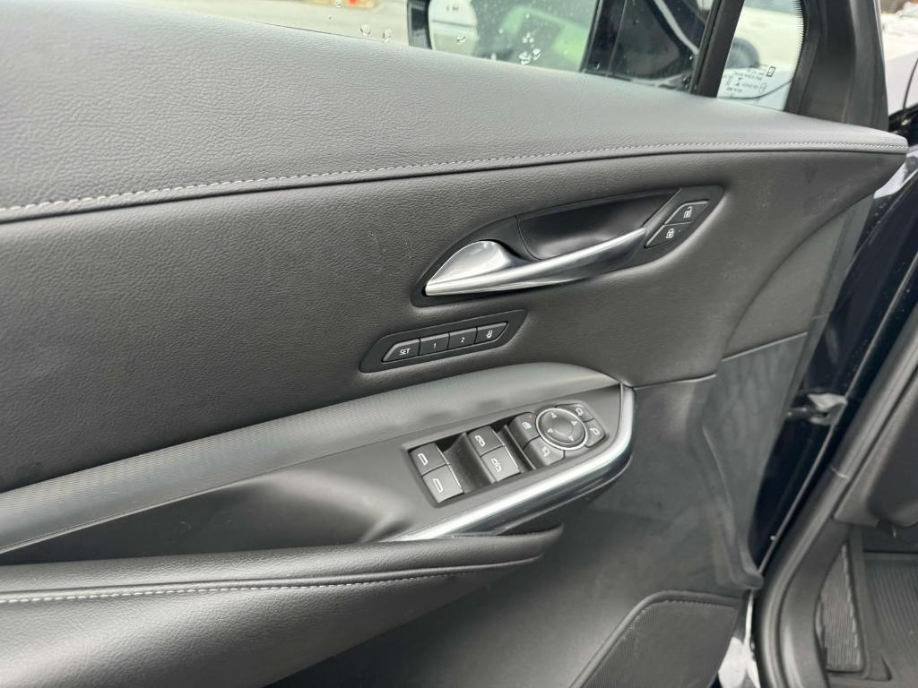 used 2021 Cadillac XT4 car, priced at $28,900