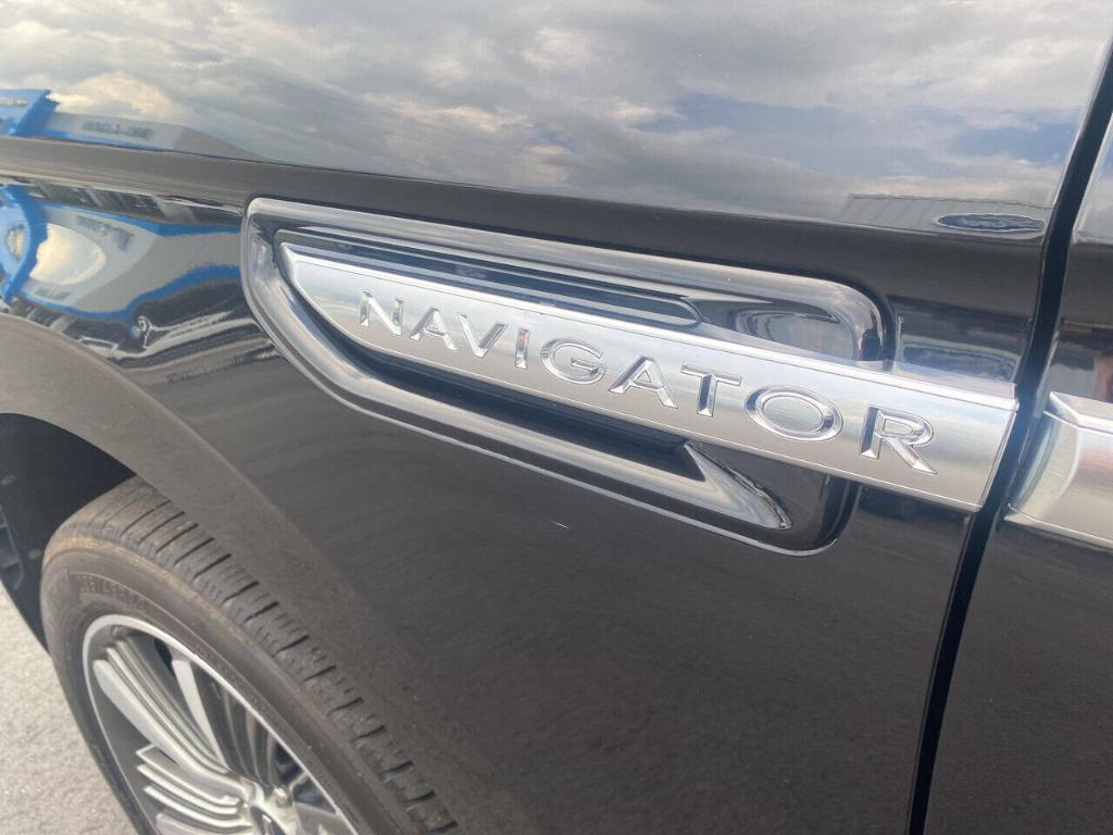 used 2019 Lincoln Navigator L car, priced at $35,977