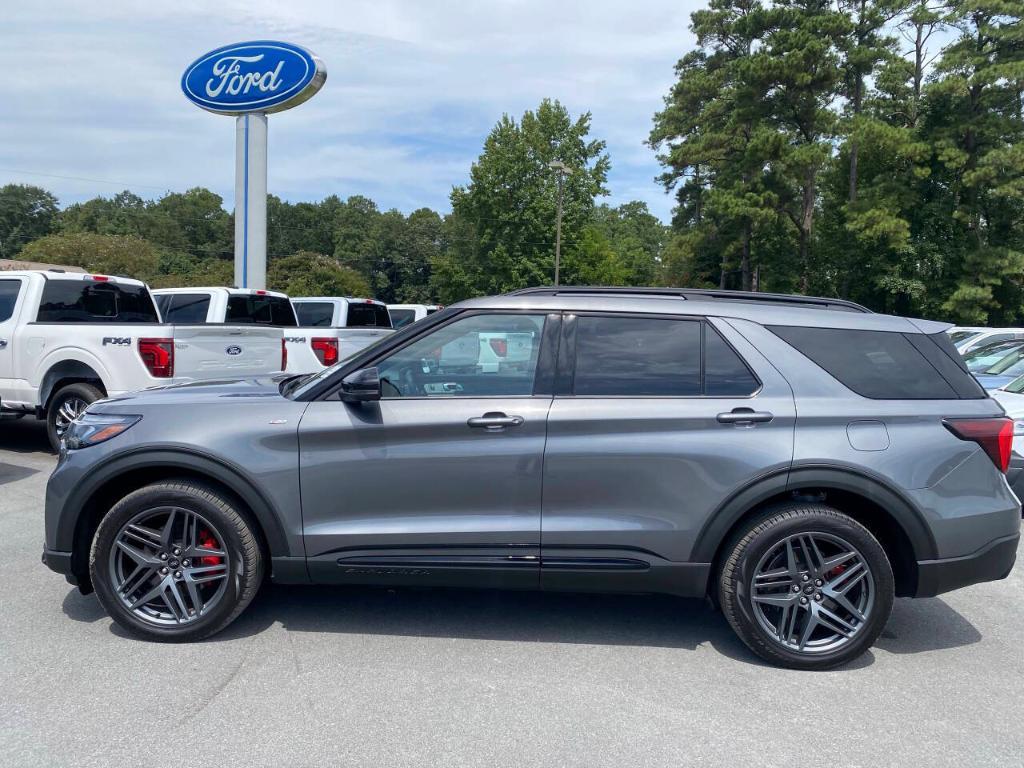 used 2025 Ford Explorer car, priced at $48,977