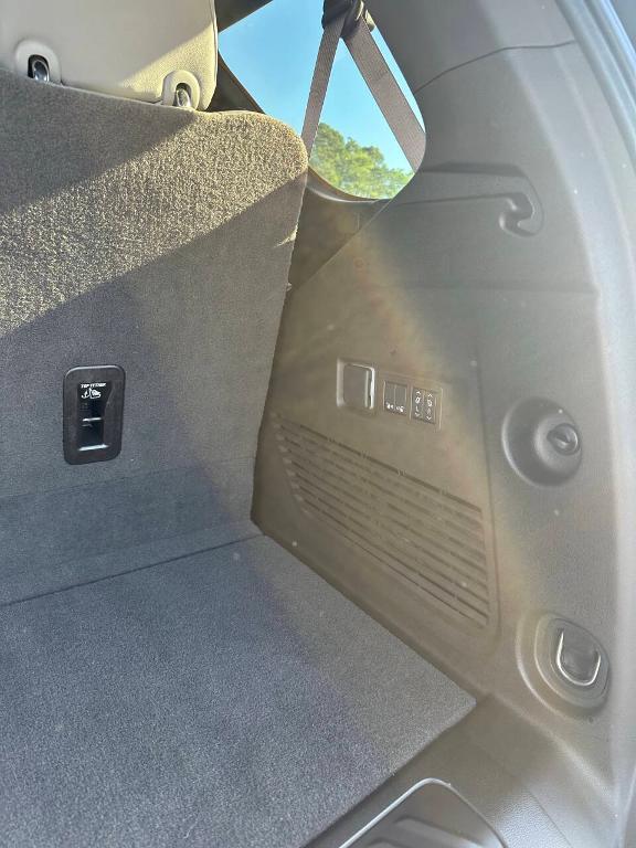 used 2021 GMC Yukon car, priced at $55,997