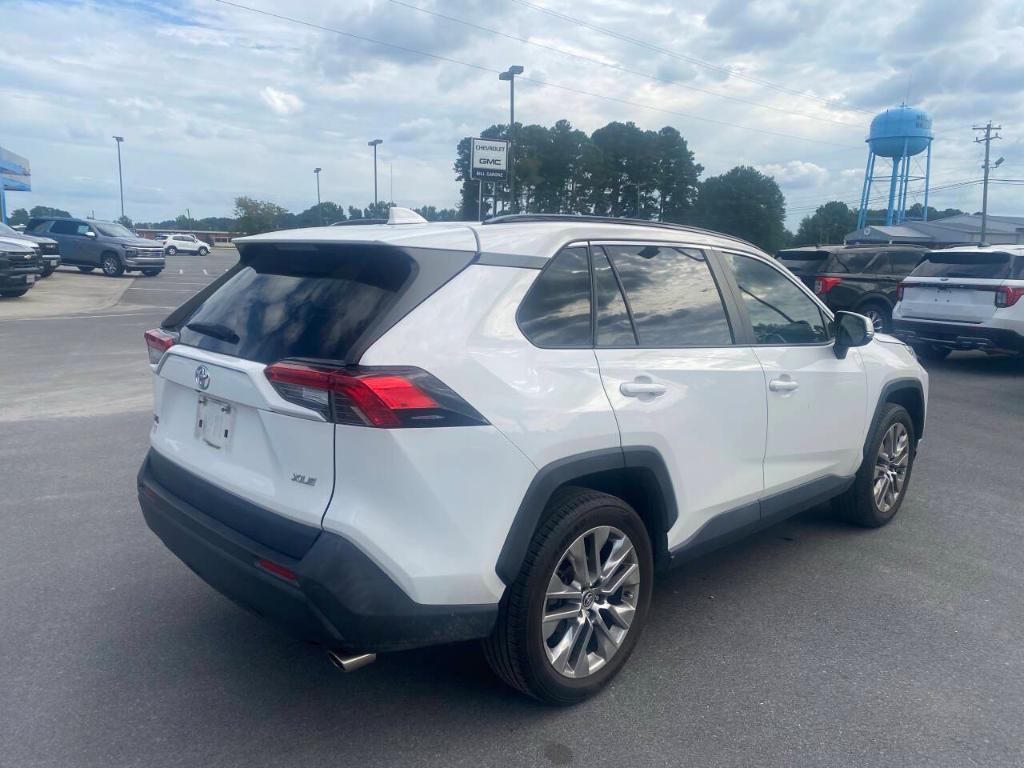 used 2020 Toyota RAV4 car, priced at $23,977