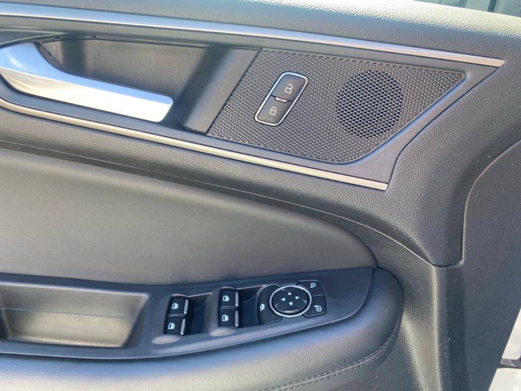 used 2024 Ford Edge car, priced at $27,977