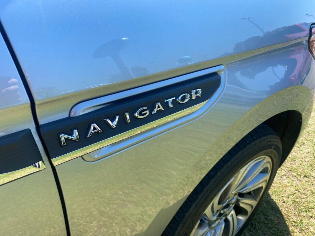 used 2023 Lincoln Navigator car