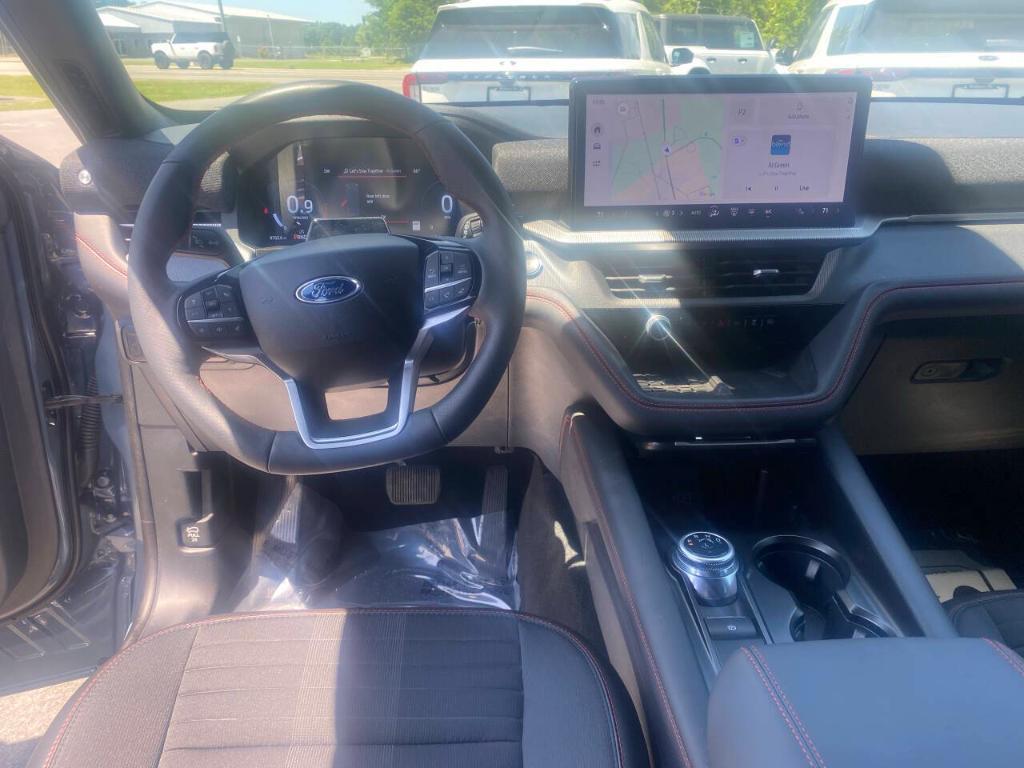used 2025 Ford Explorer car, priced at $47,977