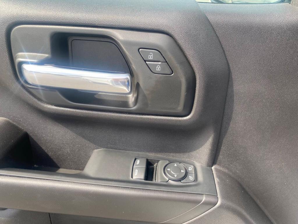 used 2024 Chevrolet Silverado 1500 car, priced at $33,977
