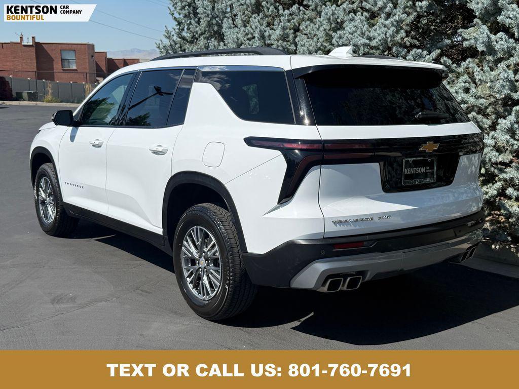 used 2024 Chevrolet Traverse car, priced at $37,250