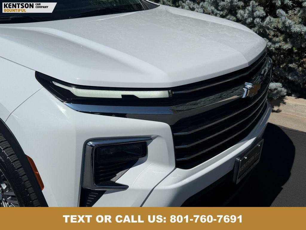 used 2024 Chevrolet Traverse car, priced at $37,250
