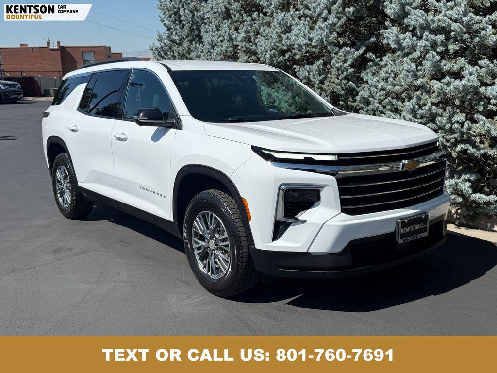 used 2024 Chevrolet Traverse car, priced at $37,250