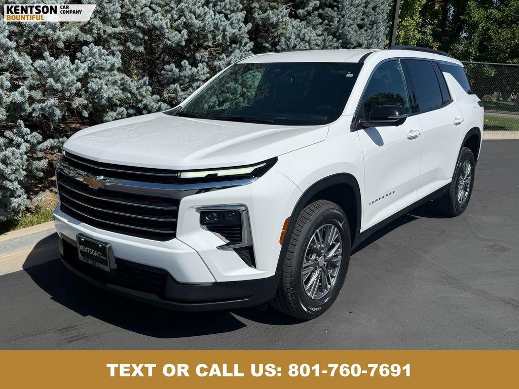 used 2024 Chevrolet Traverse car, priced at $37,250