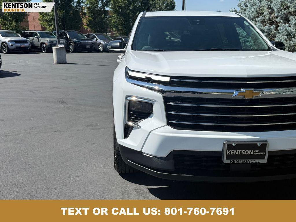 used 2024 Chevrolet Traverse car, priced at $37,250