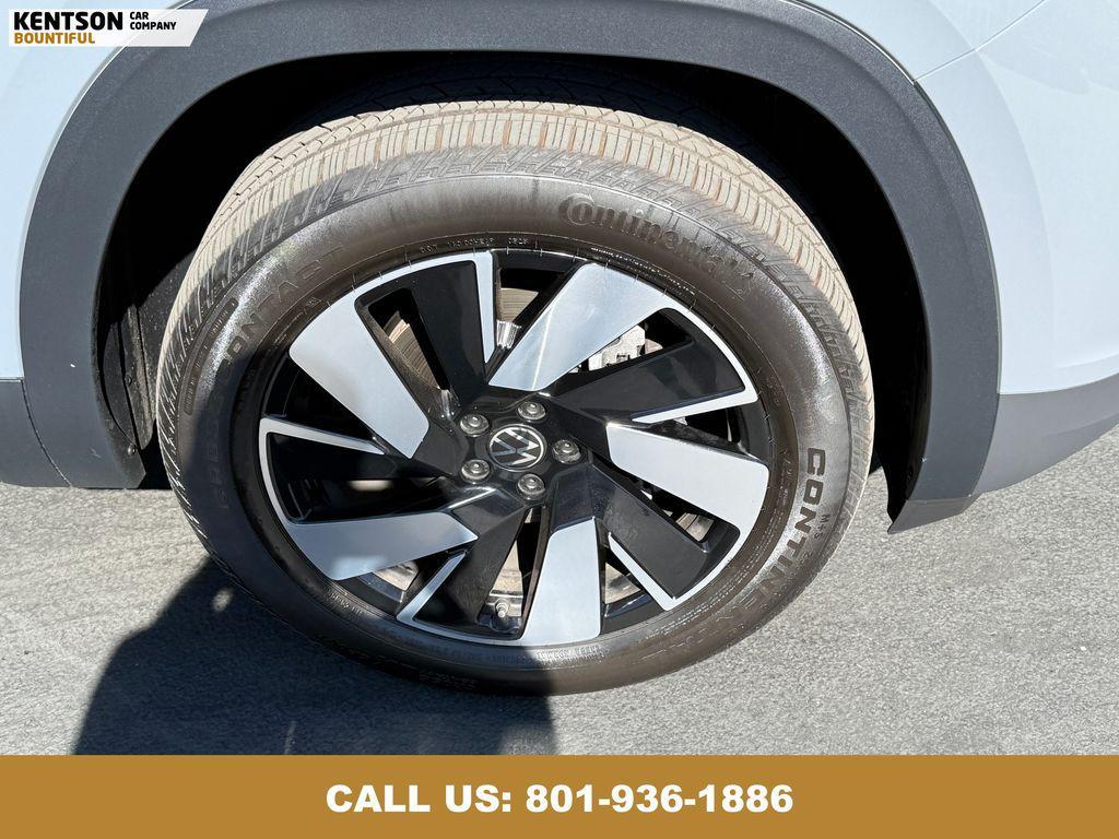 used 2025 Volkswagen Atlas Cross Sport car, priced at $39,550