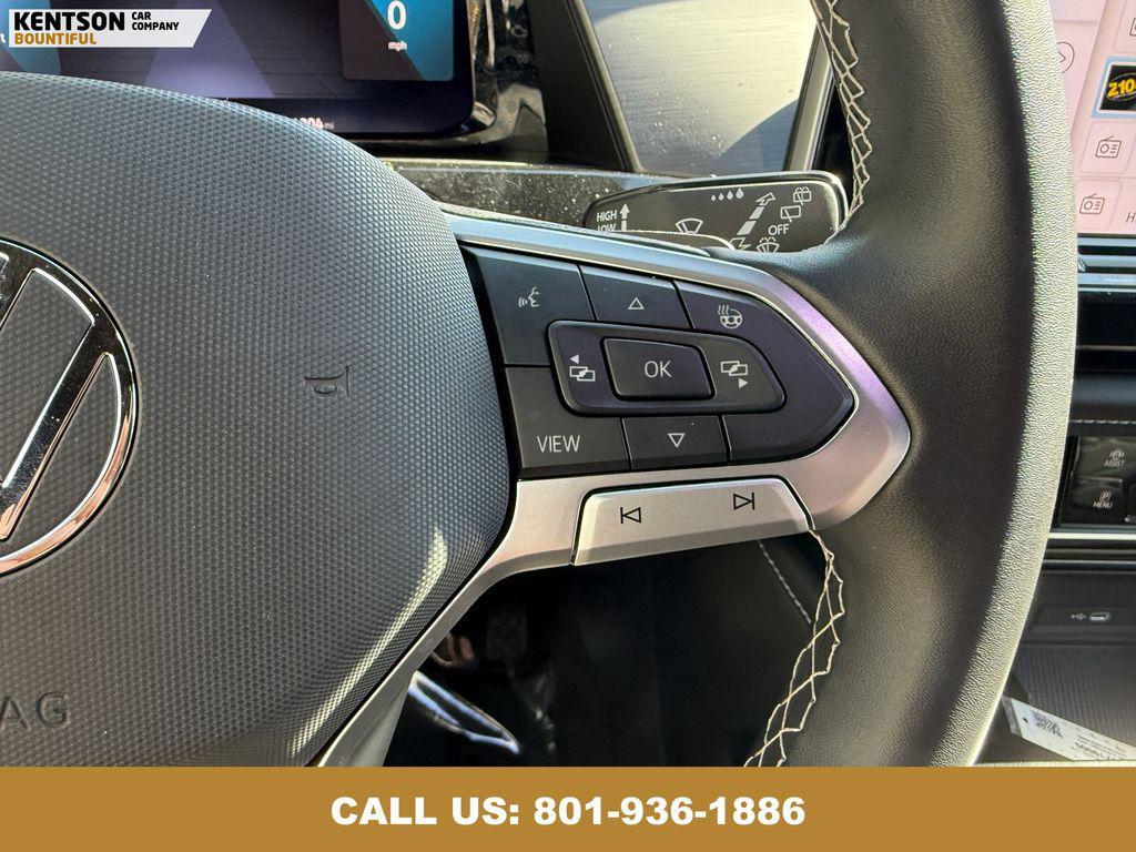 used 2025 Volkswagen Atlas Cross Sport car, priced at $39,550