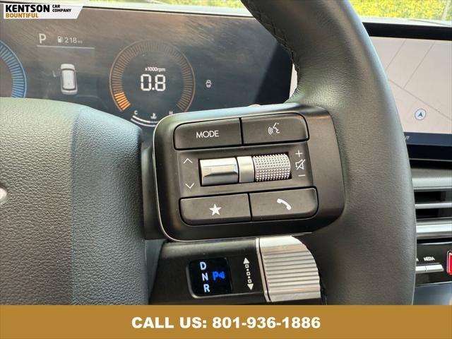 used 2024 Hyundai Santa Fe car, priced at $34,950