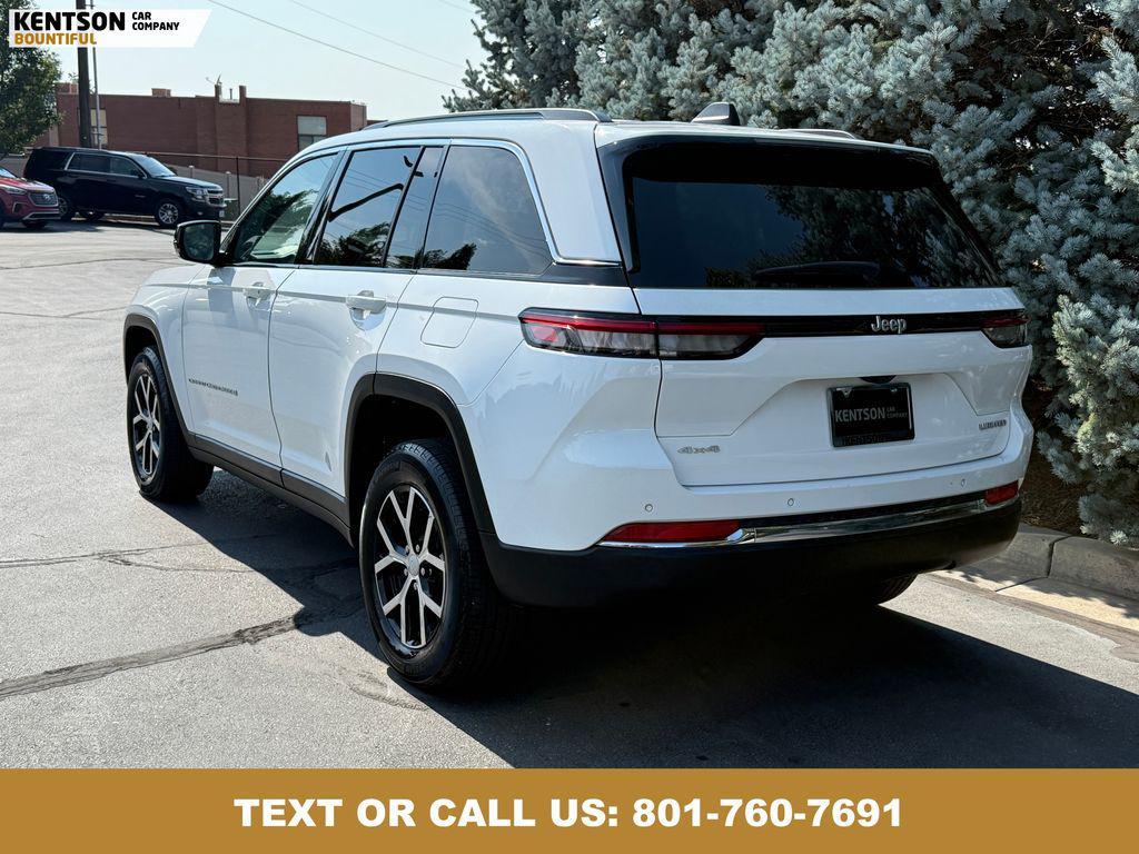 used 2024 Jeep Grand Cherokee car, priced at $29,550