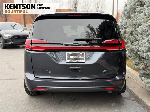 used 2021 Chrysler Pacifica Hybrid car, priced at $27,350