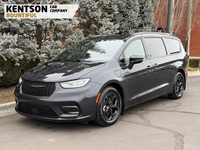 used 2021 Chrysler Pacifica Hybrid car, priced at $27,350