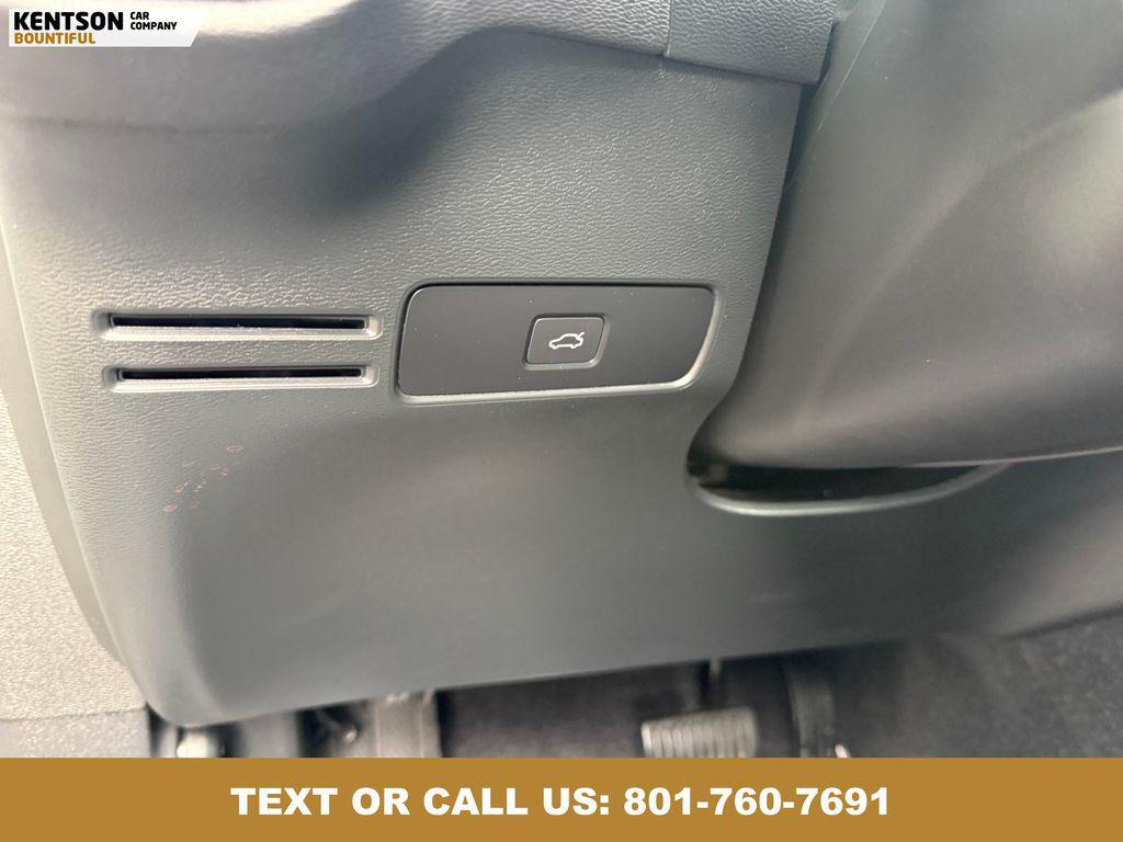 used 2025 Volvo XC40 car, priced at $31,950