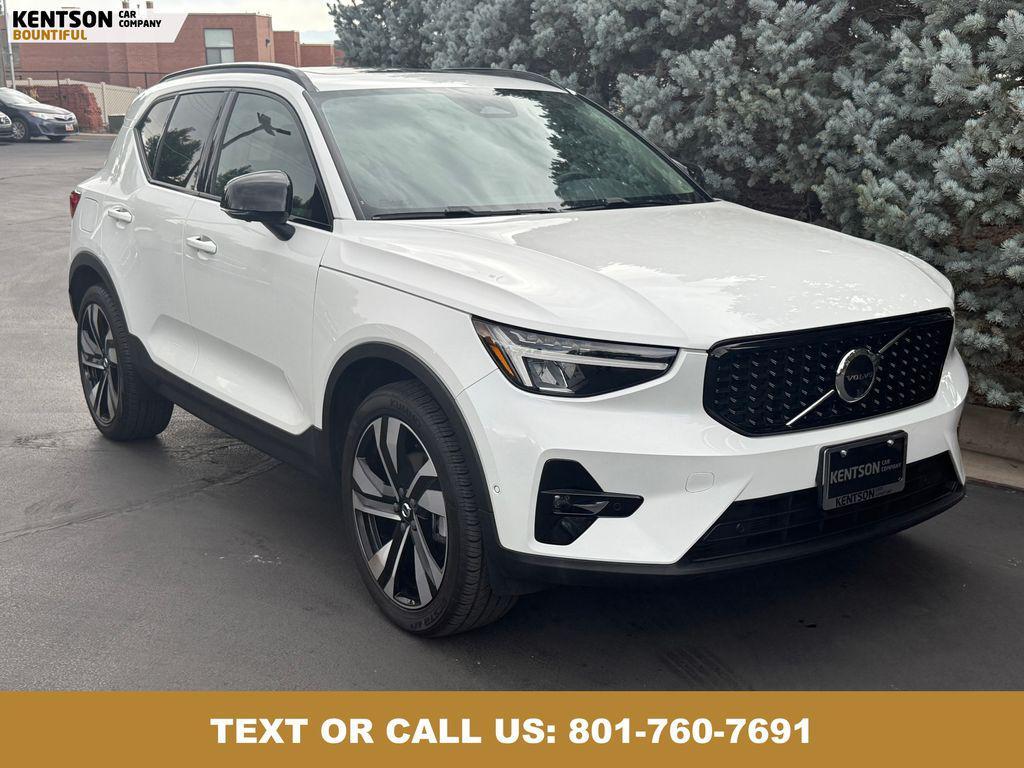 used 2023 Volvo XC40 car, priced at $31,450