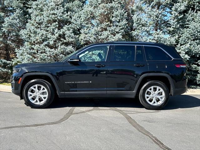 used 2023 Jeep Grand Cherokee car, priced at $32,550