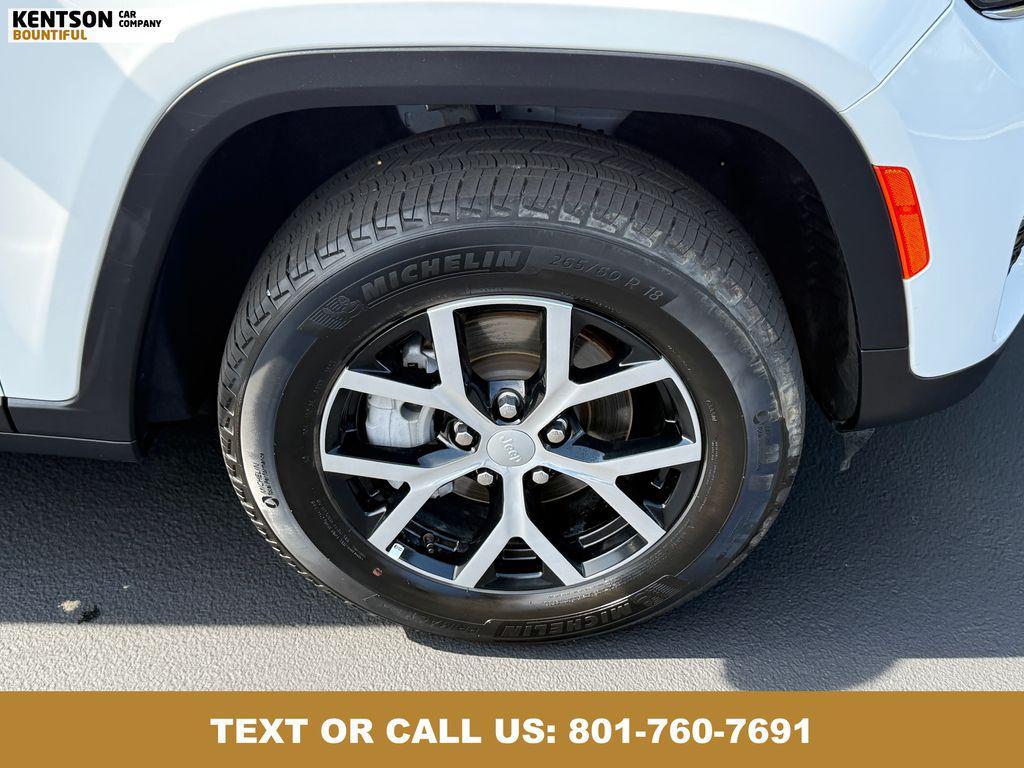 used 2024 Jeep Grand Cherokee car, priced at $29,350