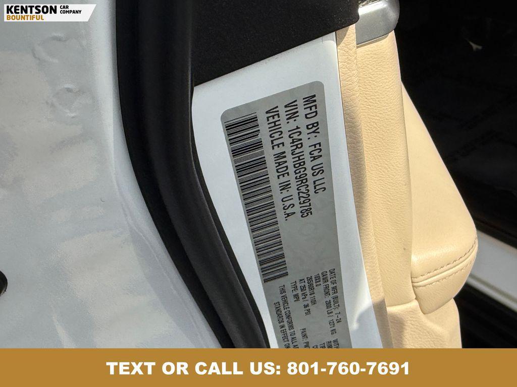 used 2024 Jeep Grand Cherokee car, priced at $29,350