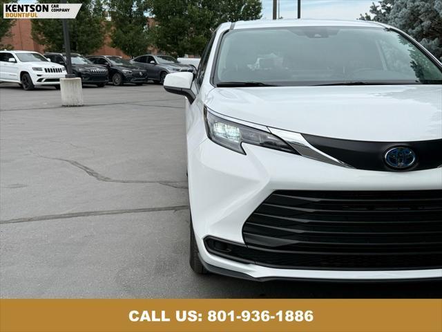 used 2025 Toyota Sienna car, priced at $41,550
