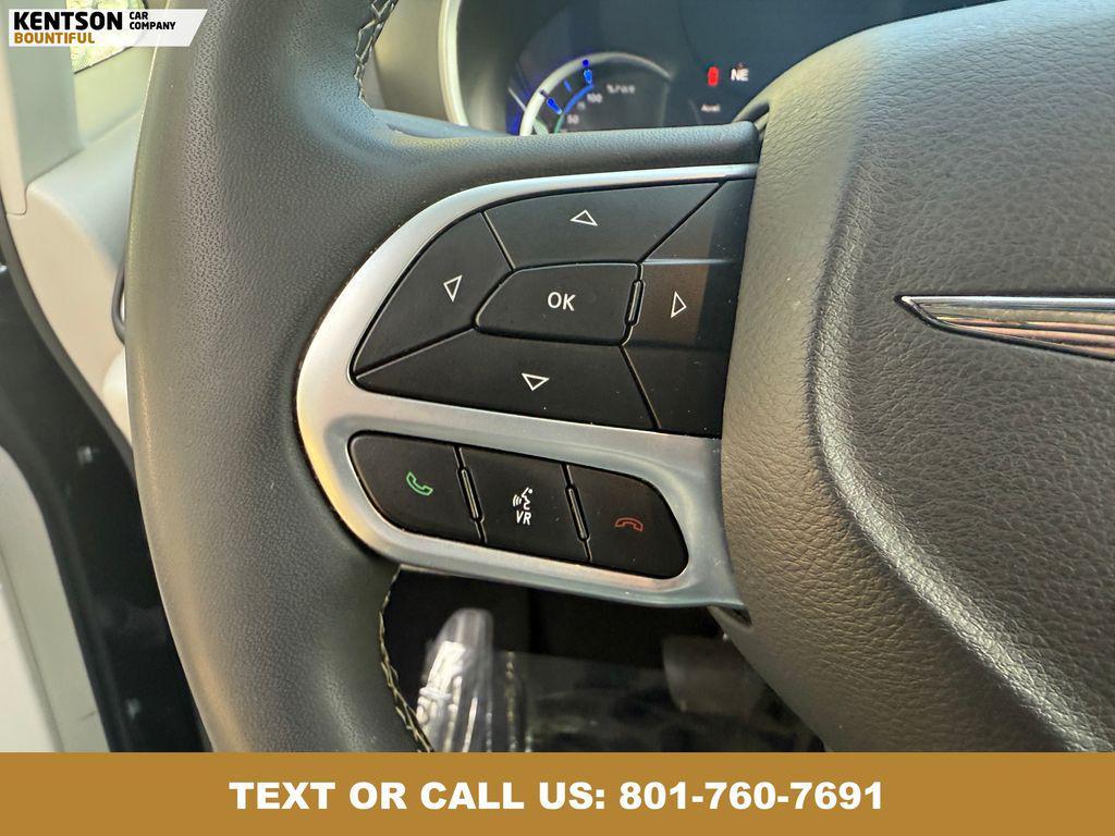 used 2024 Chrysler Pacifica Hybrid car, priced at $30,550