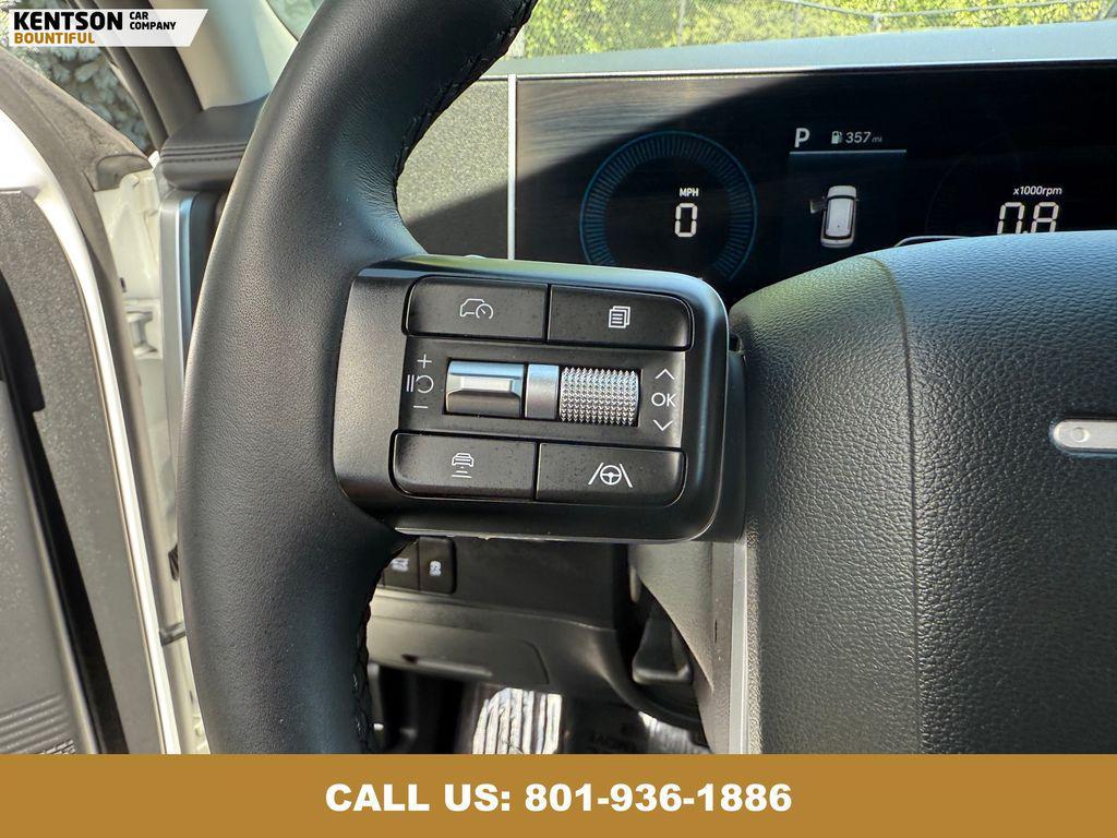 used 2025 Hyundai Santa Fe car, priced at $32,950