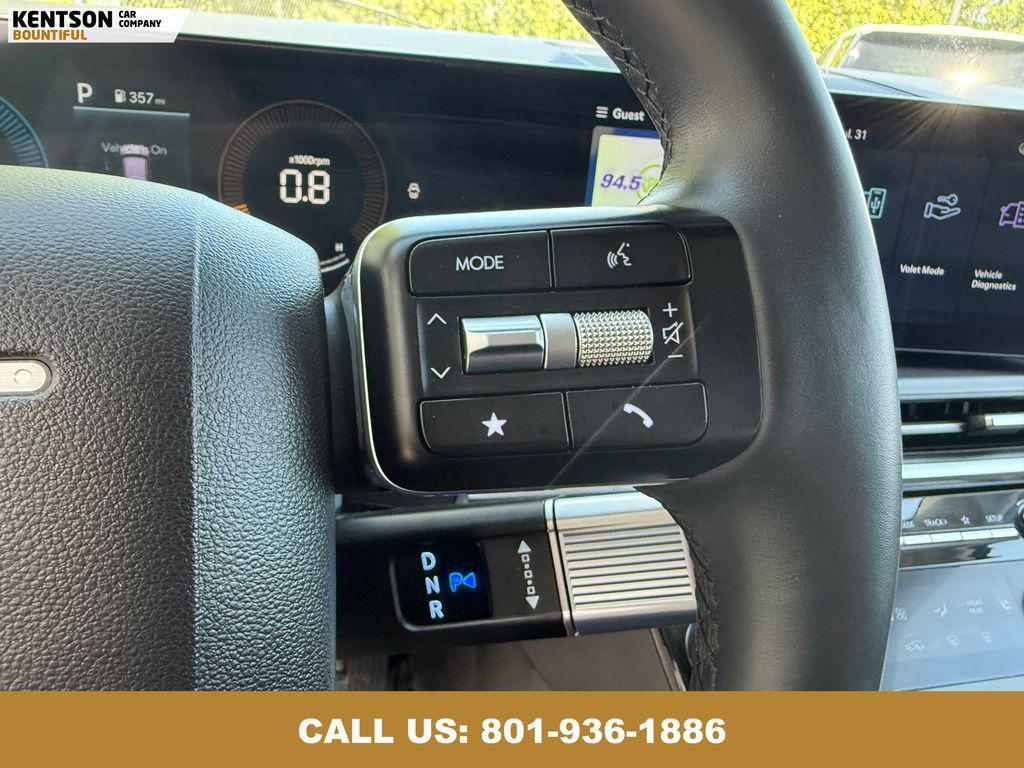 used 2025 Hyundai Santa Fe car, priced at $32,950