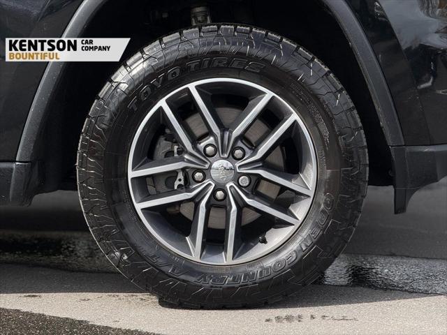 used 2017 Jeep Grand Cherokee car, priced at $12,950
