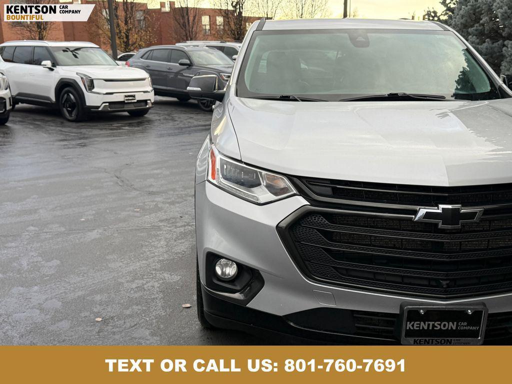 used 2021 Chevrolet Traverse car