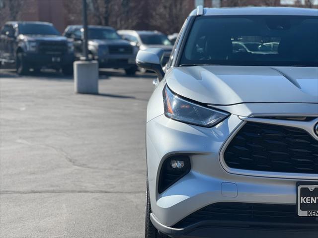 used 2024 Toyota Highlander car, priced at $41,550