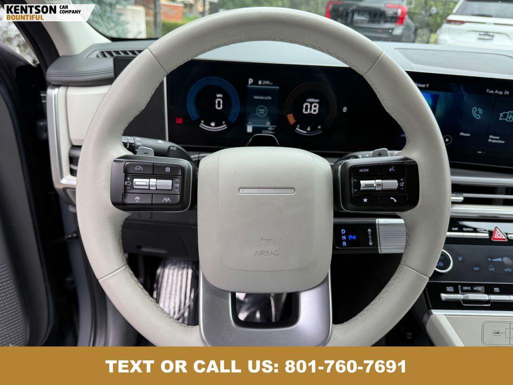 used 2025 Hyundai Santa Fe car, priced at $29,150