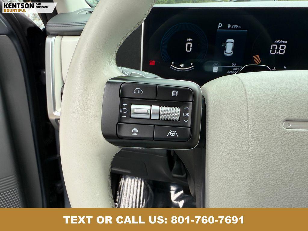 used 2025 Hyundai Santa Fe car, priced at $29,150