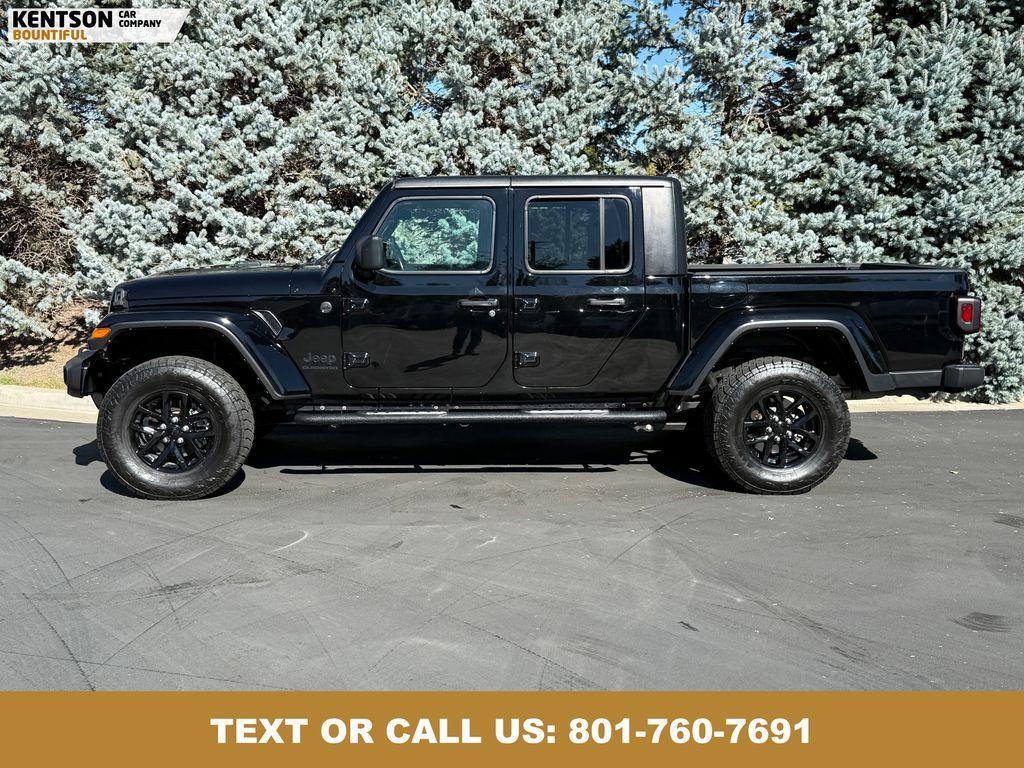 used 2022 Jeep Gladiator car, priced at $29,550