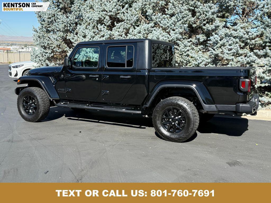 used 2022 Jeep Gladiator car, priced at $29,550