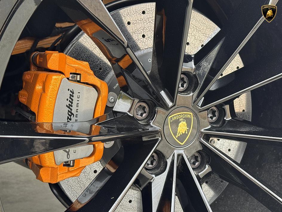 used 2024 Lamborghini Urus car, priced at $272,500