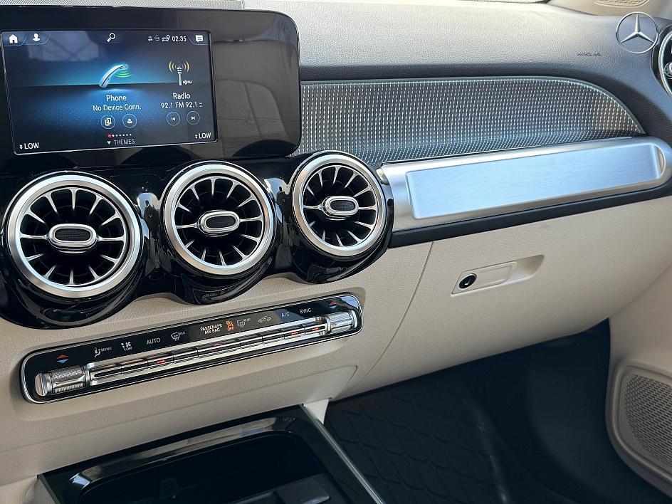 used 2020 Mercedes-Benz GLB 250 car, priced at $22,900