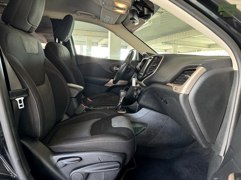 used 2017 Jeep Cherokee car, priced at $9,750
