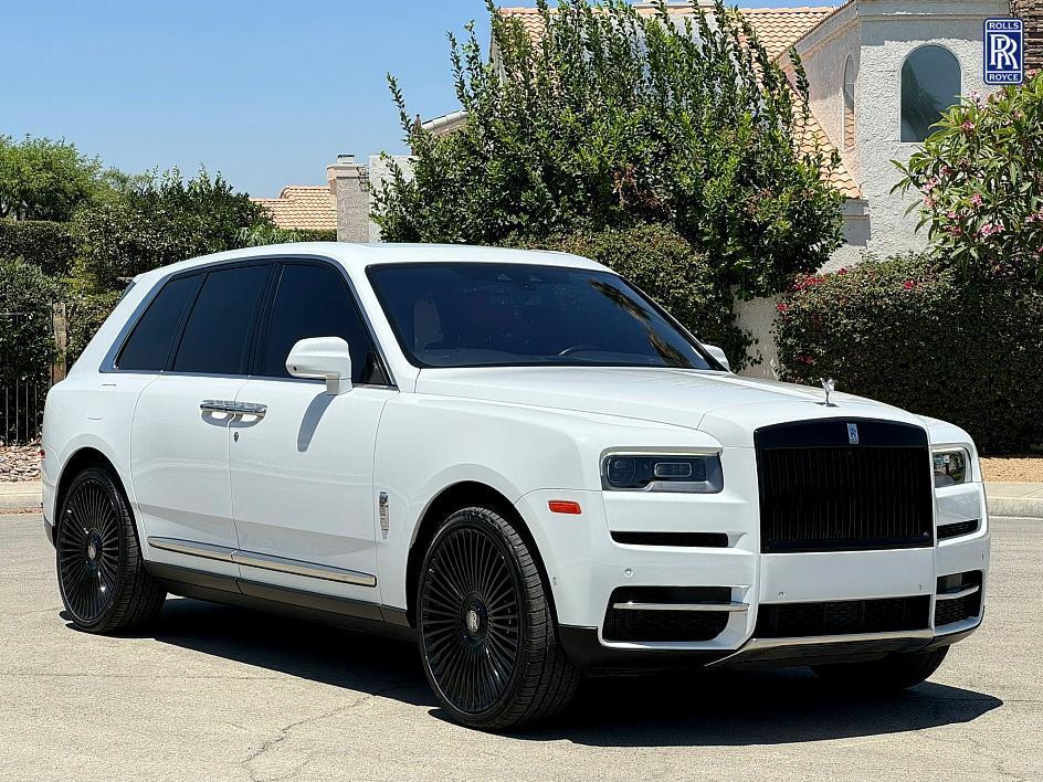 used 2021 Rolls-Royce Cullinan car, priced at $240,750