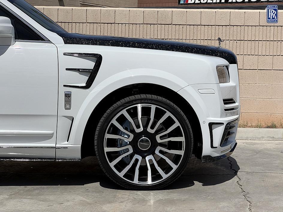 used 2023 Rolls-Royce Cullinan car, priced at $375,999